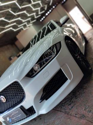 JAGUAR XE 2.0 16V INGENIUM P250 GASOLINA R-SPORT 4P AUTOMÁTICO